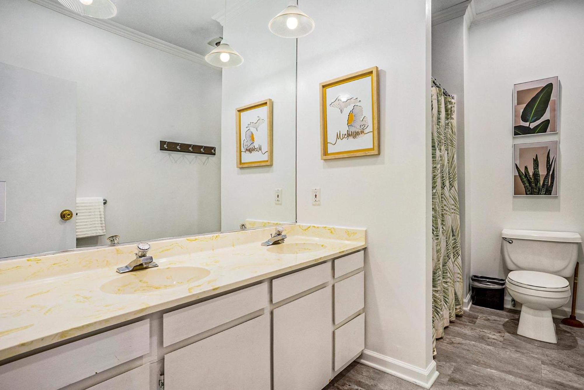 Riverside Suites - Unit B Saugatuck Buitenkant foto