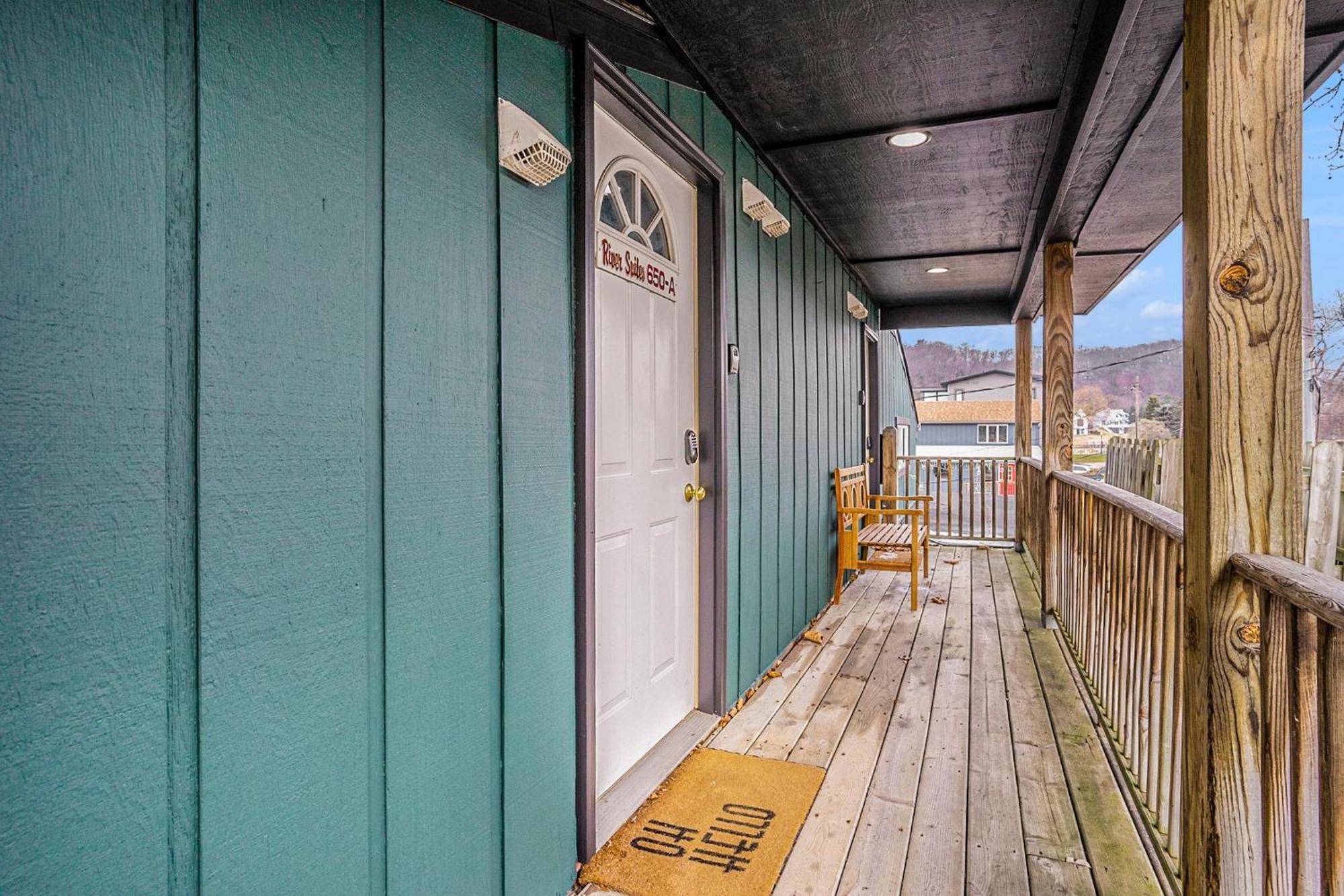 Riverside Suites - Unit B Saugatuck Buitenkant foto