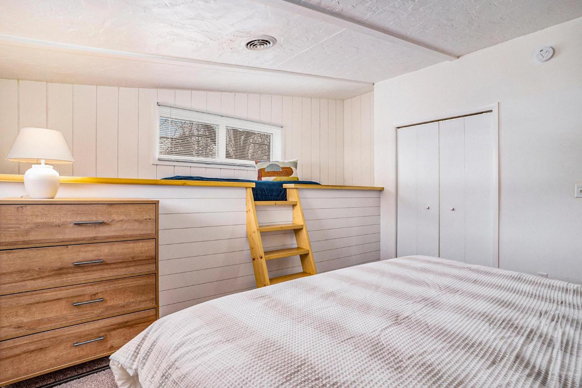 Riverside Suites - Unit B Saugatuck Buitenkant foto