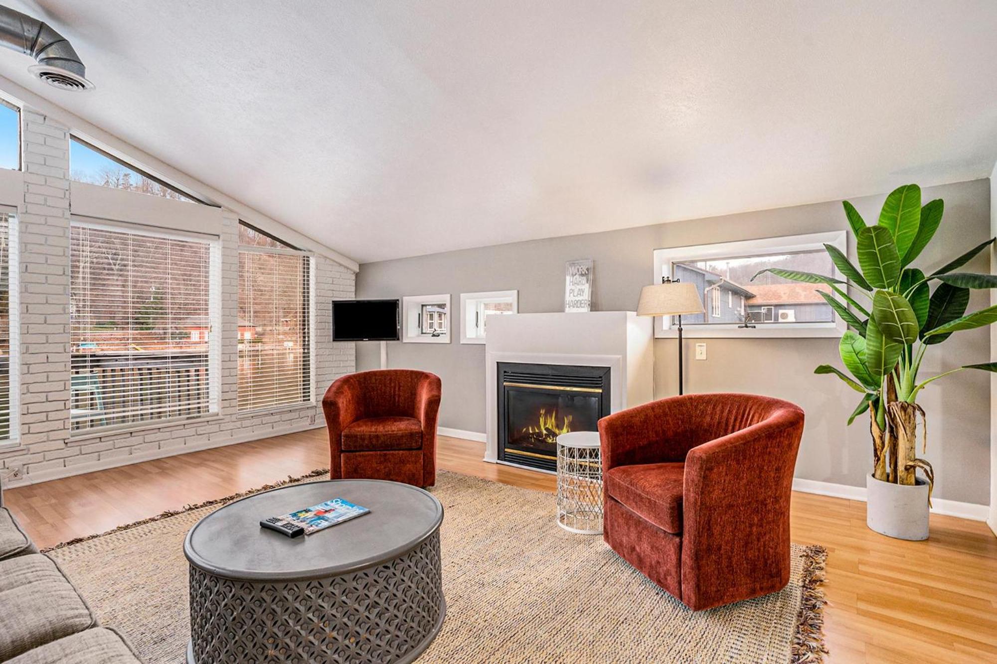 Riverside Suites - Unit B Saugatuck Buitenkant foto